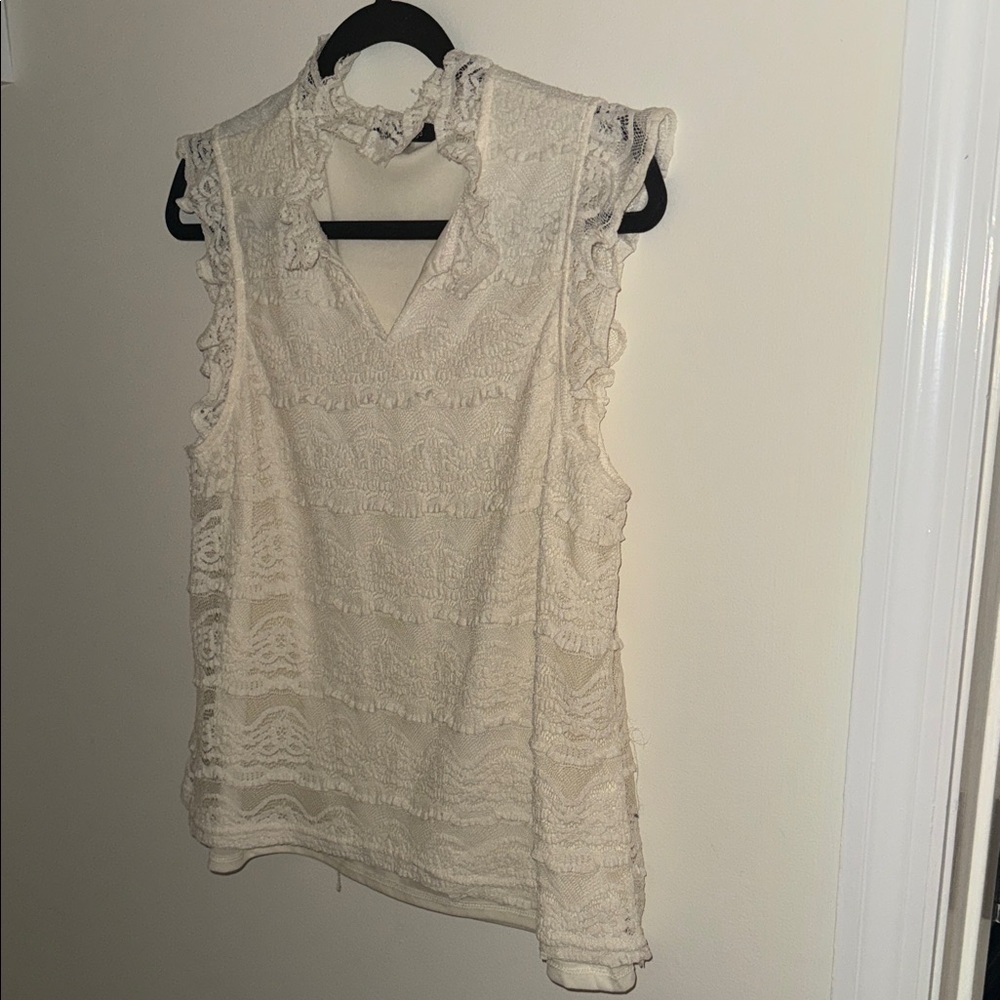 Cable & Gauge Cream Lace Ruffle Blouse